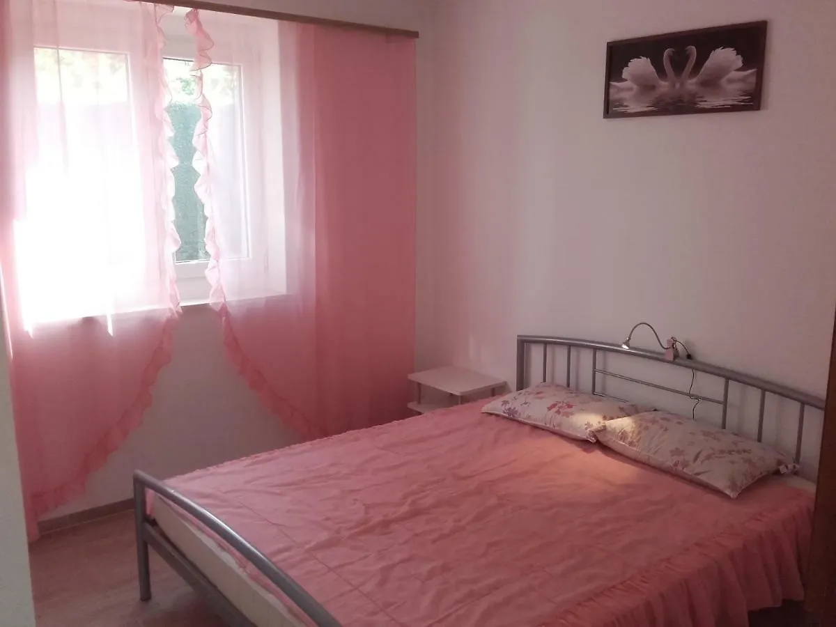 Apartment Beno Pinezici  Croatia